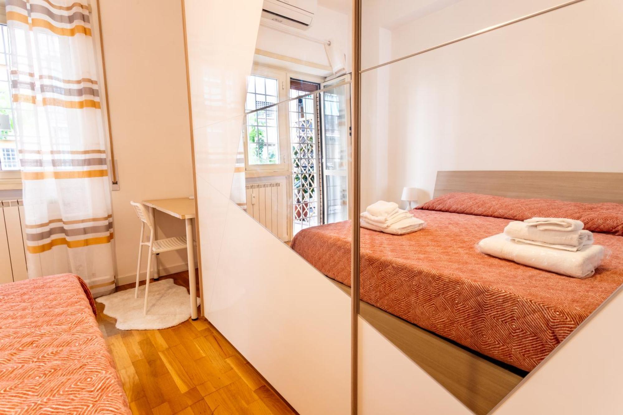 "Marconi Apt With Terrace" 30 Min From Colosseo Екстериор снимка